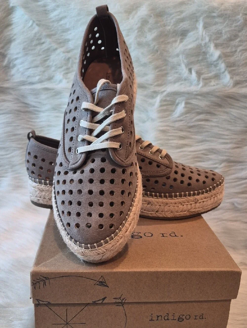 Indigo Taupe Perforated Platform Espadrille Slip-Ons SZ 8